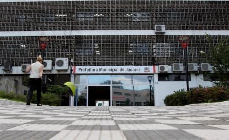 Confira o que abre e fecha no recesso de fim de ano