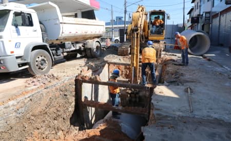 Confira os novos desvios de trânsito no São João conforme andamento da obra na rua Santa Helena