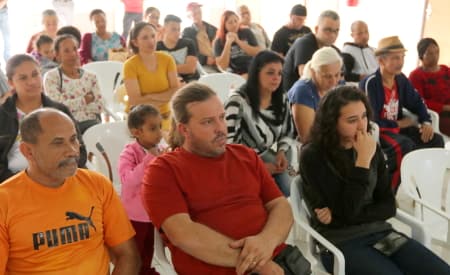 Regularização fundiária: Pró-Lar se reúne com moradores da ‘Área da Fonte’