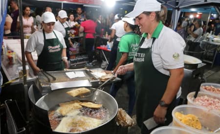 7ª edição do Festival do Pastel de Feira começa nesta sexta-feira (12), com mais de 100 sabores e shows gratuitos
