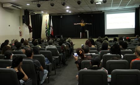Dia Nacional da Luta da Pessoa com Deficiência é celebrado com palestra lúdica motivadora