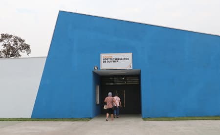 Familiares e amigos prestigiam troca de nome de Creche