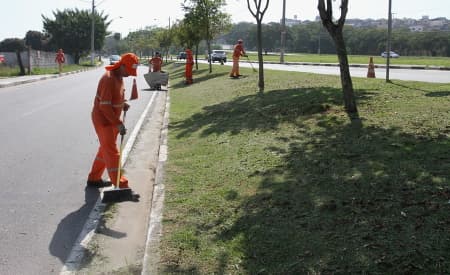 Calendário do Meio Ambiente no site da prefeitura divulga locais de capina do mês de outubro
