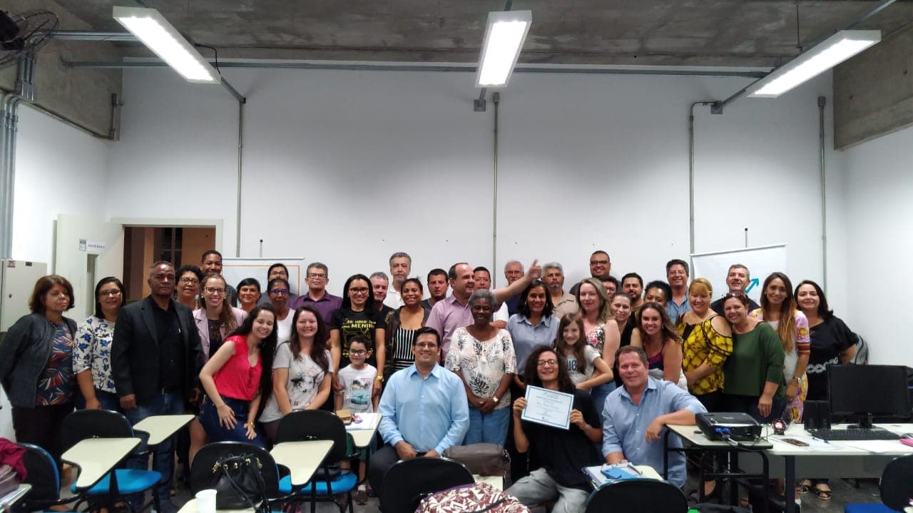 Programa Jacareí Cidade Empreendedora encerra o semestre e alcança marca de 500 atendimentos