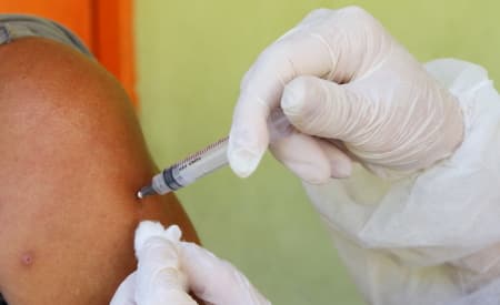 Novo público! Pessoas acima de 60 anos podem se vacinar contra a Influenza (gripe) a partir de segunda (4), em Jacareí