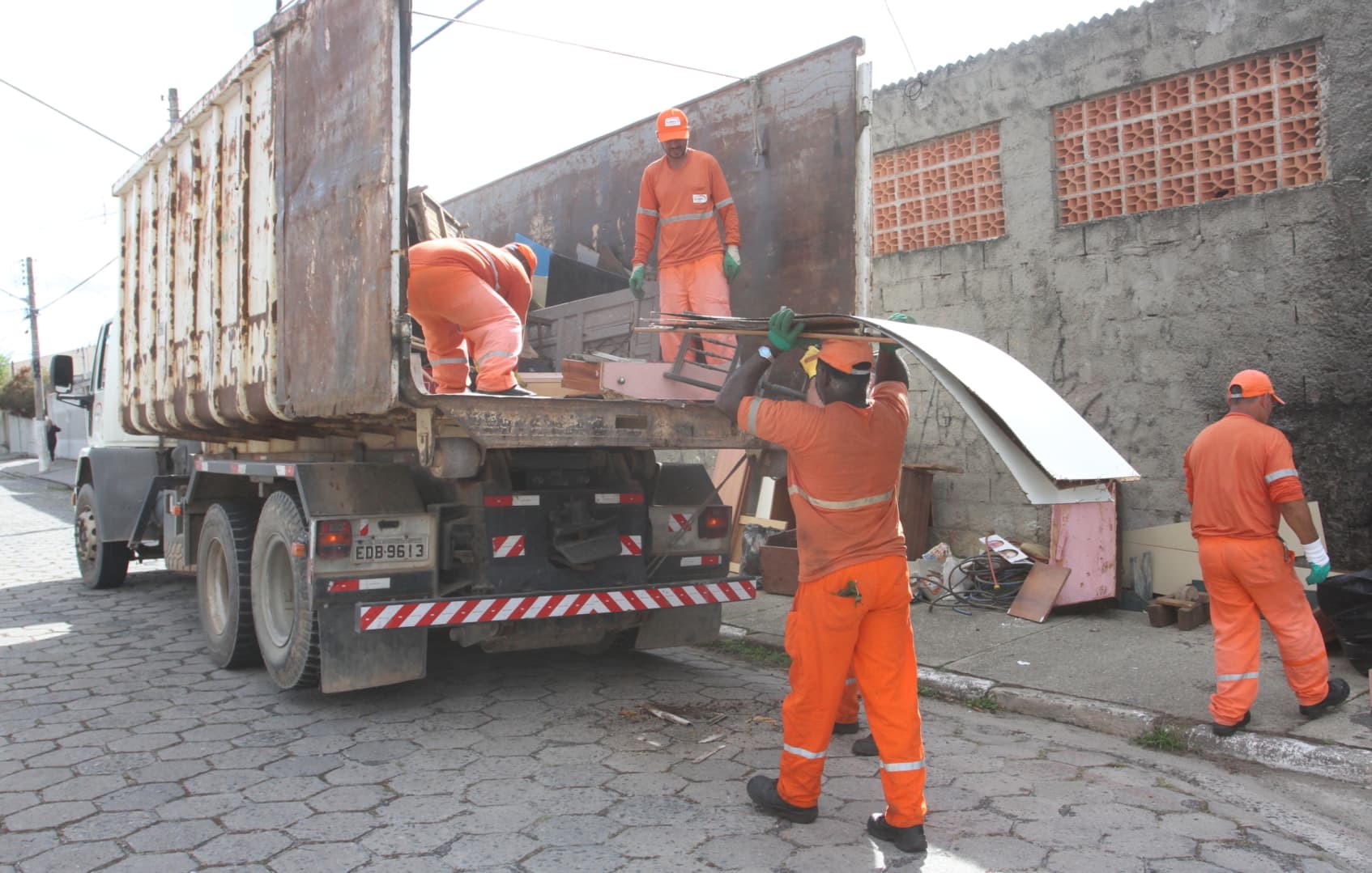Cata-Treco estará neste sábado (16) no bairro Santa Paula
