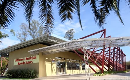 Biblioteca Municipal é contemplada com livros digitais