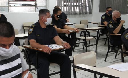 Regulamentada a atuação de guardas civis em fiscalização de posturas