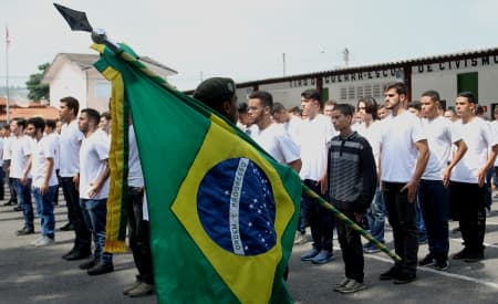Alistamento militar de jovens nascidos em 2002 começa nesta quinta em Jacareí