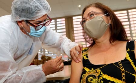 Aqueles que já receberam primeira dose contra a Covid-19 podem tomar segunda dose a partir de segunda-feira (1º de março), em Jacareí
