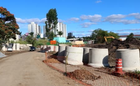 Três frentes de trabalho aceleram obras da Davi Lino