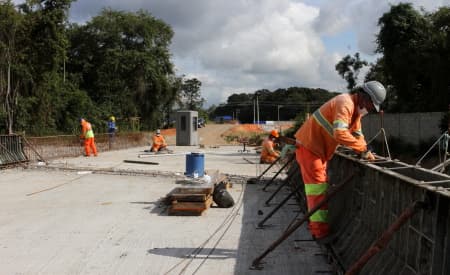 Obras na terceira ponte já interligam as avenidas Malek Assad e Castelo Branco