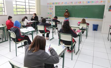 Educação de Jacareí divulga rematrículas e inscrições para 2022