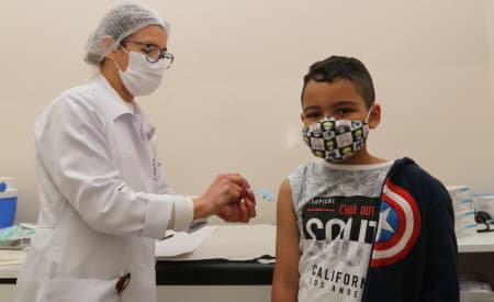 Jacareí adere à Campanha Nacional de Multivacinação para crianças e adolescentes