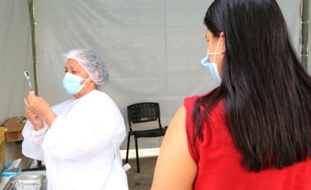 Na quinta (4) e sexta (5), Jacareí avança ainda mais na aplicação da segunda dose e da dose de reforço contra a Covid-19
