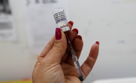 Vacinação contra a COVID-19 segue nesta sexta-feira (17), em Jacareí