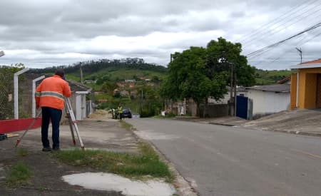 Fundação Pró-Lar assina convênio para realização de projetos de regularização de 450 lotes em Jacareí