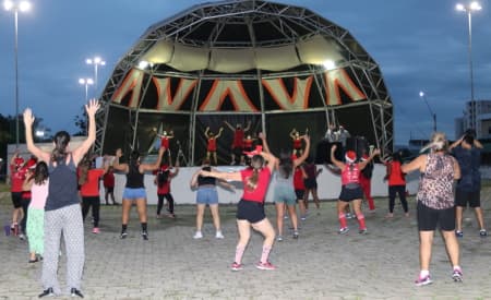 Aulão de dança ‘especial de Natal’ é atração no Parque da Cidade de Jacareí
