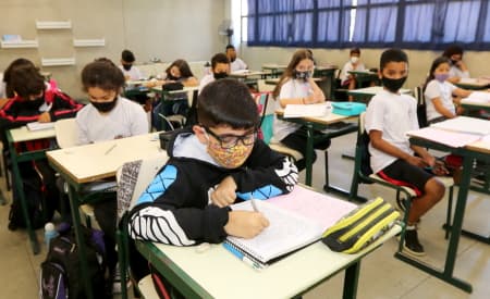 Educação de Jacareí divulga inscrições para Assistente de Alfabetização