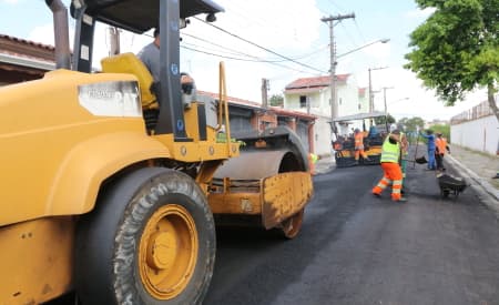 Região central de Jacareí recebe asfalto novo em diversas vias, com verba de emendas federais