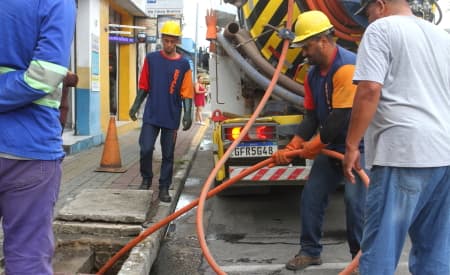 Jacareí contrata novo equipamento de Hidrojato para realizar limpeza nas bocas de lobo