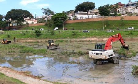 Prefeitura realizou limpeza dos piscinões do Turi no último fim de semana