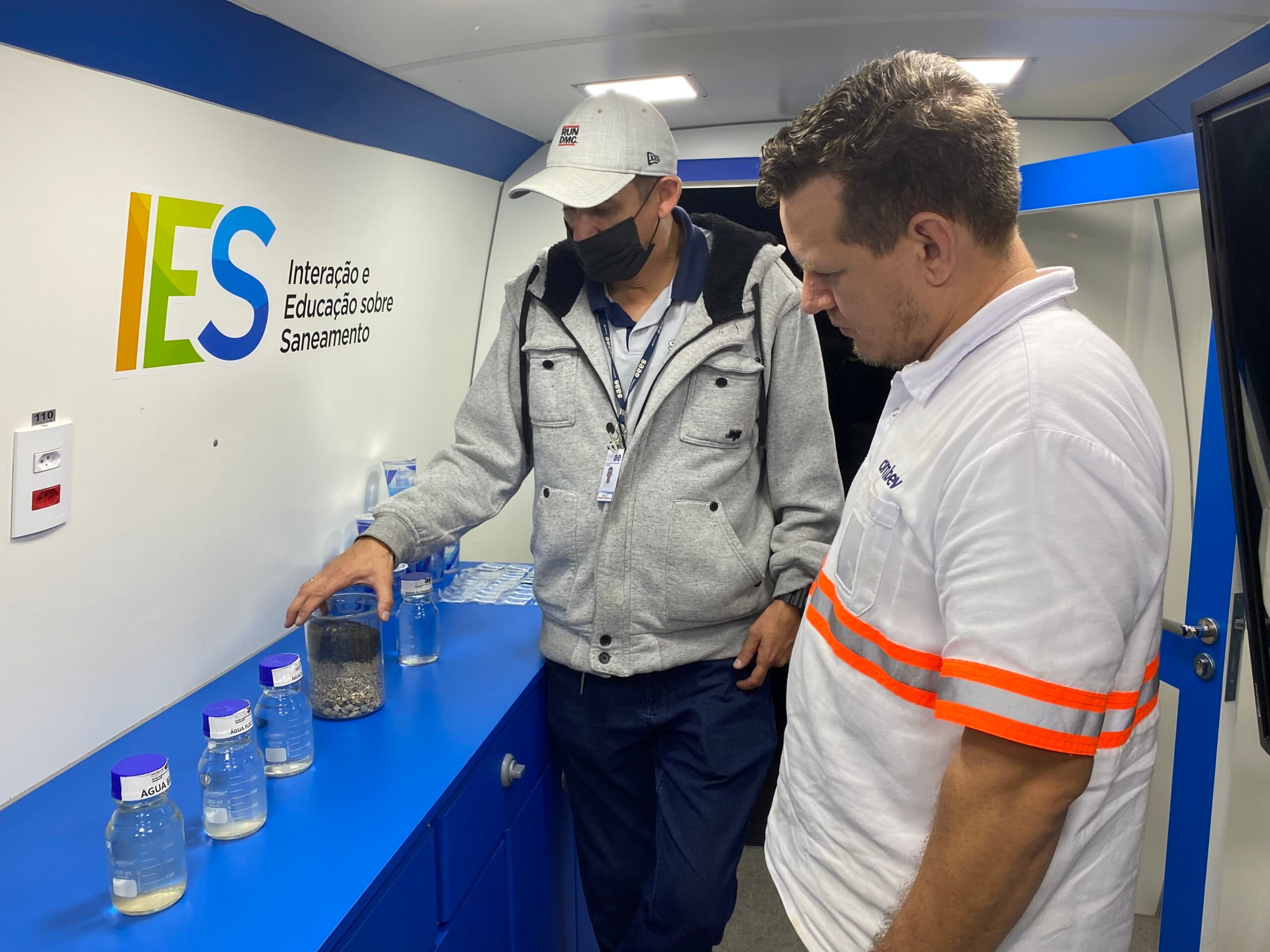 SAAE realiza atividades em defesa da água e da sustentabilidade na empresa AMBEV