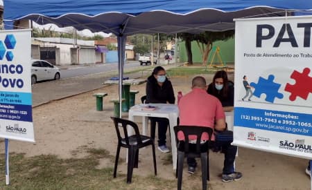 Prefeitura leva serviços do PAT e do Banco do Povo aos bairros da cidade