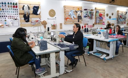 Jacareí inaugura novo espaço no Centro de Inovação e lança programa ‘Incubadora da Moda’