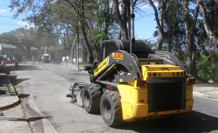 Plano de recuperação de vias centrais de Jacareí leva asfalto novo, sinalização viária e pintura para diversas ruas e avenidas