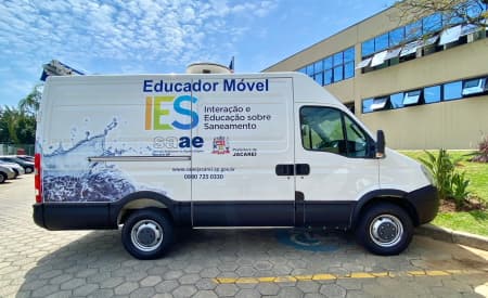 SAAE realiza ação de Educação Ambiental sobre Saneamento com Educador Móvel na empresa SAFRAN