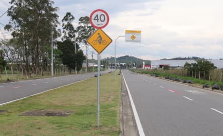 Jacareí inaugura a primeira Área de Proteção ao Ciclismo (APC) da cidade, na Avenida Harold Barnsley Holland