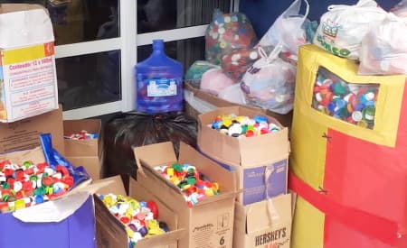Cinco escolas municipais chegam na final da Gincana ODS com recorde de arrecadação de mais de 1 tonelada de tampinhas