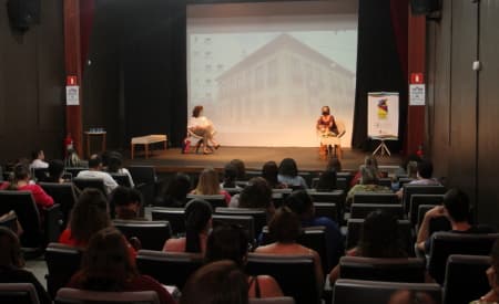 Prefeitura promove palestra sobre gênero feminino nos espaços de saúde e educação, na Sala Mário Lago