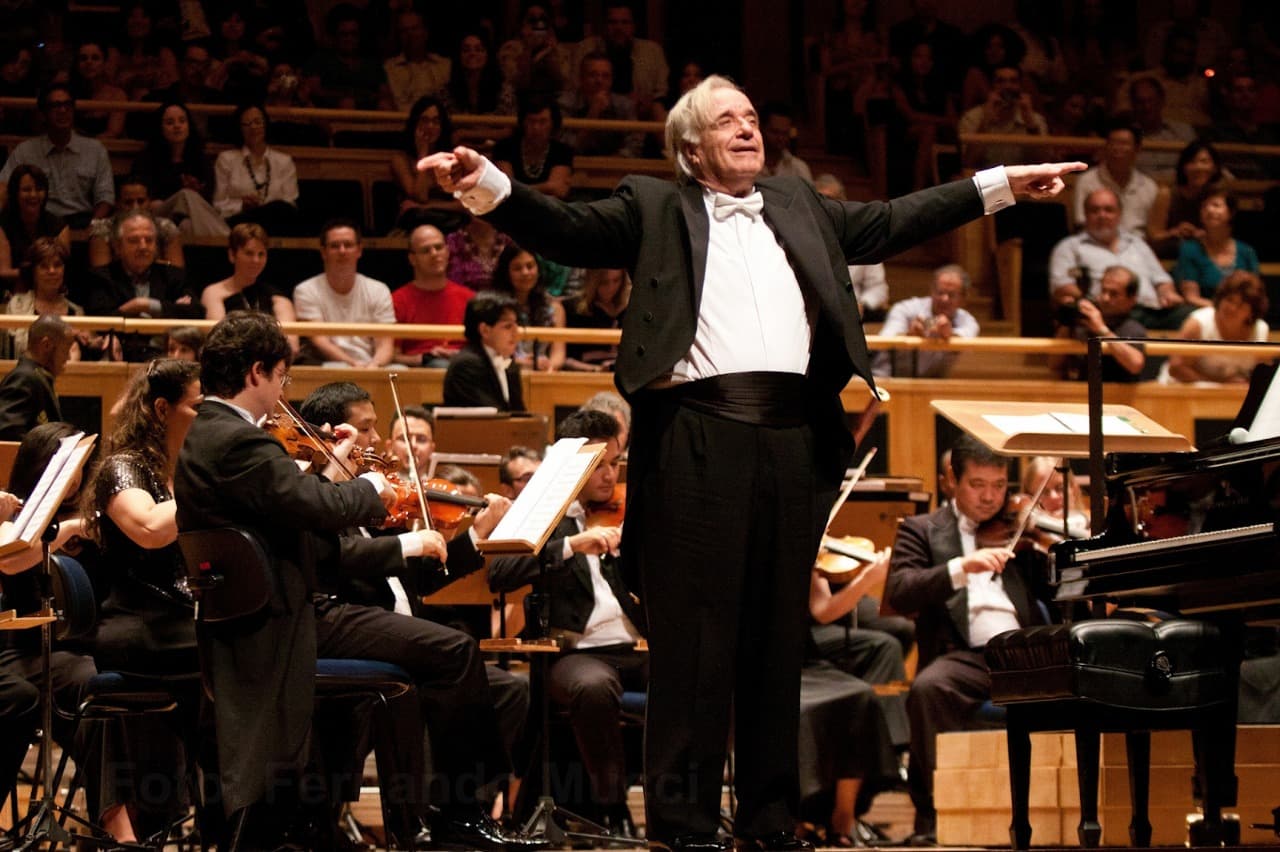 Jacareí recebe o maestro João Carlos Martins, com a Orquestra Bachiana Filarmônica do SESI-SP