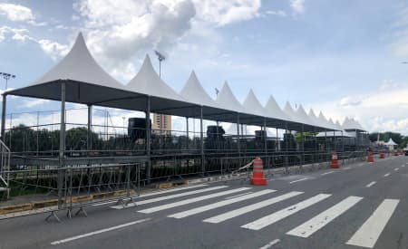 Mobilidade e carnaval: veja interdições, pontos de parada e desvios, entre sábado e domingo, para o desfile das escolas de samba em Jacareí