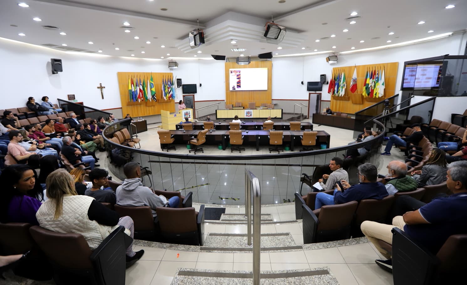 Prognóstico do Plano Municipal de Saneamento Básico é apresentado em consulta pública, na Câmara Municipal, pela Prefeitura de Jacareí