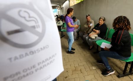 Secretaria de Saúde realiza ação especial de combate ao tabagismo, em Jacareí