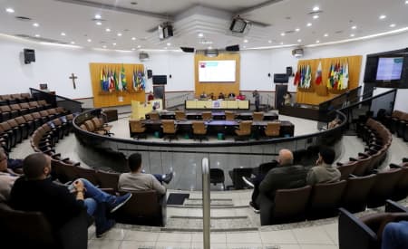 Prefeitura faz apresentação na Câmara do projeto de lei do Plano Municipal da Mata Atlântica (PMMA)
