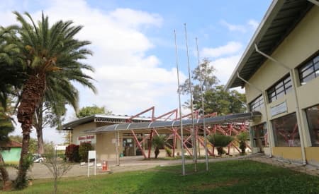 Biblioteca Municipal Macedo Soares abre inscrições para cursos de Smartphone + 50 e de Informática