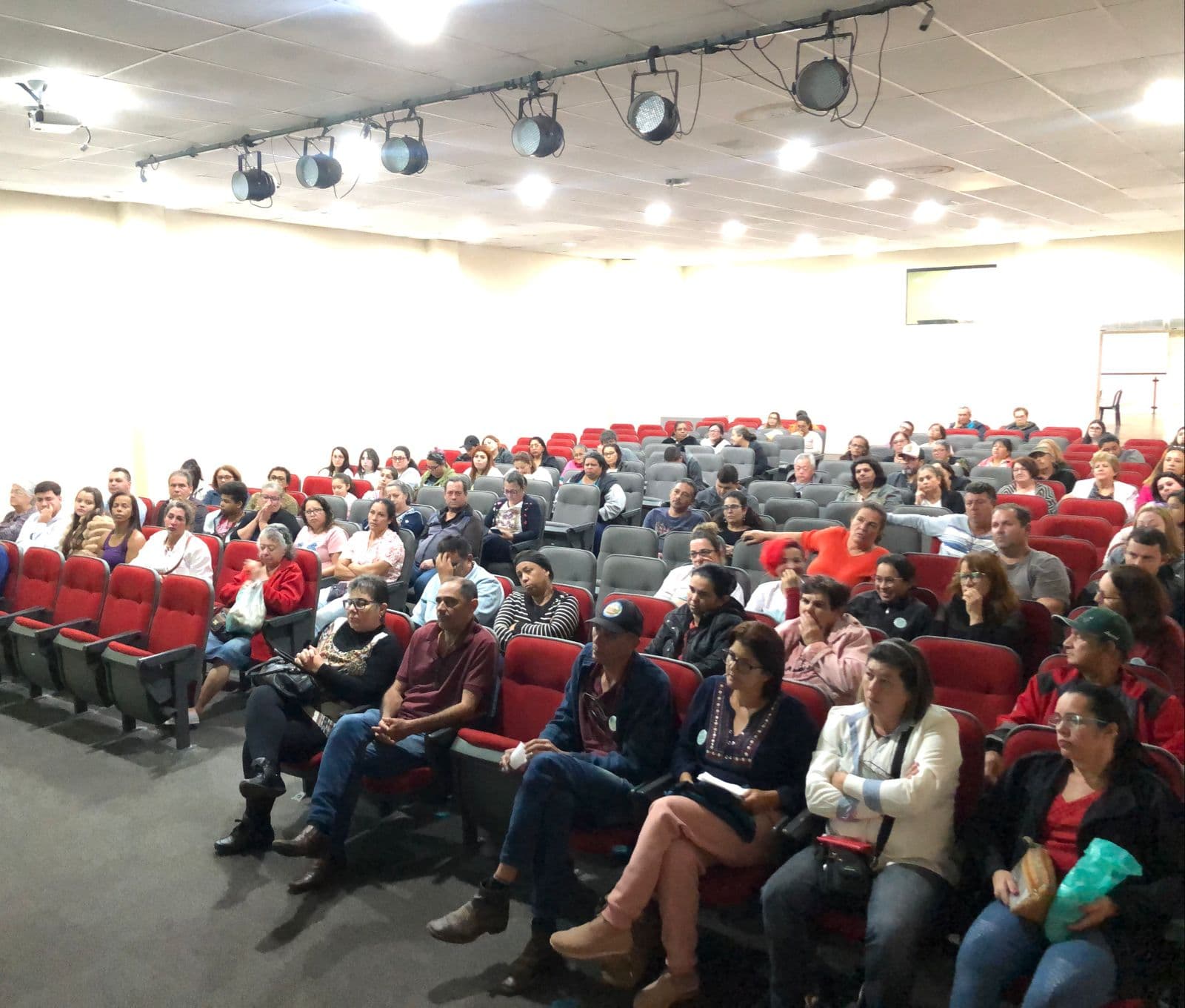 Reunião de Expositores da Tradicional Feira dos Trilhos de Jacareí marca a retomada de ações com a participação na Expoagro 2023
