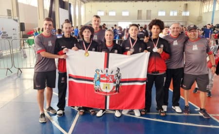 Taekwondo de Jacareí é ouro e prata nos Jogos Regionais