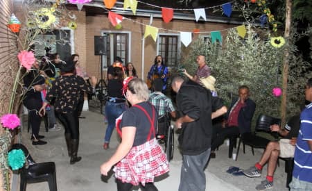 Mais de 100 pessoas participam da festa julina da Casa de Passagem, em Jacareí
