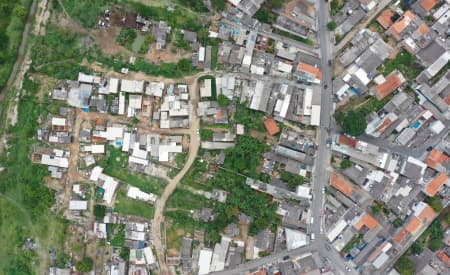 Prefeitura de Jacareí faz plantão no Rio Comprido para realizar coleta de assinaturas de moradores