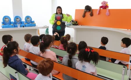 Semana Nacional do Trânsito tem teatro nas ruas, blitz educativa, palestras e outras ações, em Jacareí