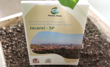 Prefeitura de Jacareí recebe estudo oficial do Plano Municipal da Mata Atlântica, que já é Lei e está em execução. Veja detalhes.
