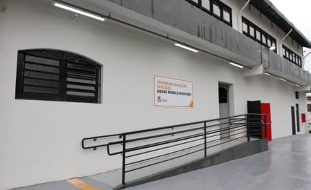 Emoção dos convidados marca inauguração do Centro de Educação Integral André Franco Montoro, em Jacareí