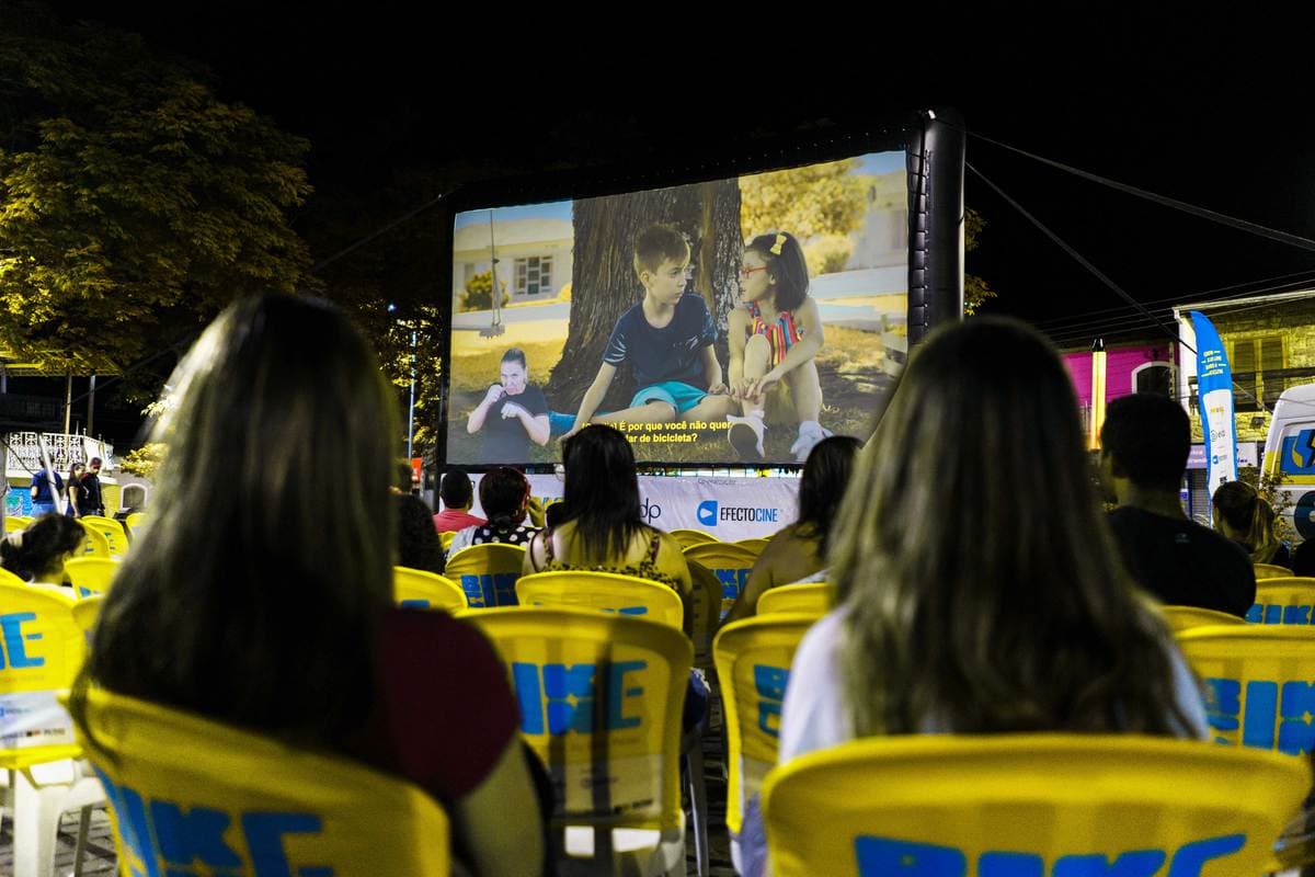 Bikecine em Jacareí exibe o filme “Encanto” nesta quarta-feira