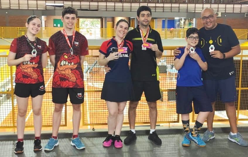 Atletas de base conquistam medalhas em Pindamonhangaba