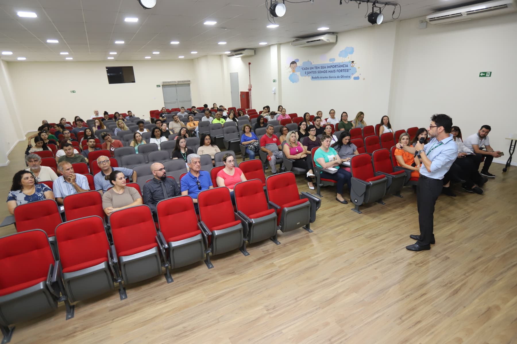 Mês do Servidor tem palestra sobre inclusão